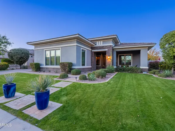 2526 E RAVENSWOOD Drive, Gilbert, AZ 85298