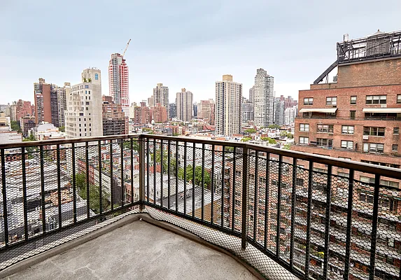 Sold by PocketBroker Inc | media 10