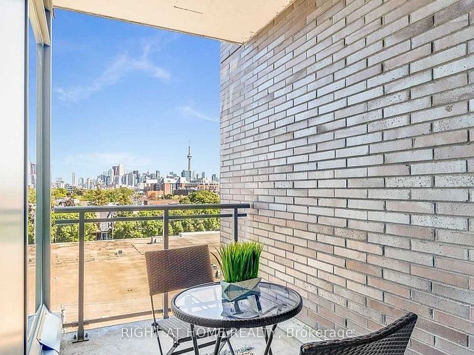 1st image of 20 Gladstone Ave #613
