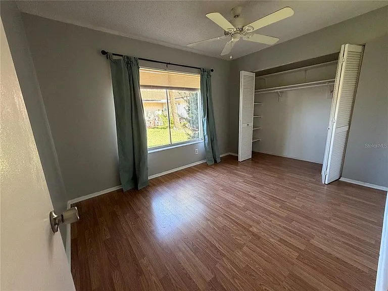 10626 Watertown Ct — Photo 8