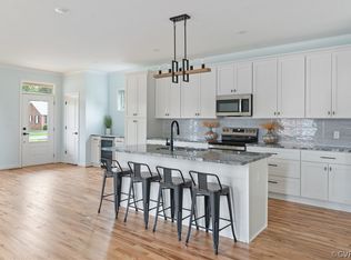 21522 Warren Ave, South Chesterfield, VA 23803