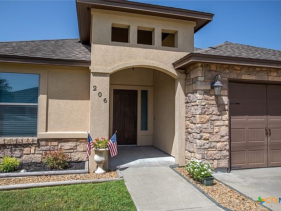 5th image of 206 Tuscany Dr