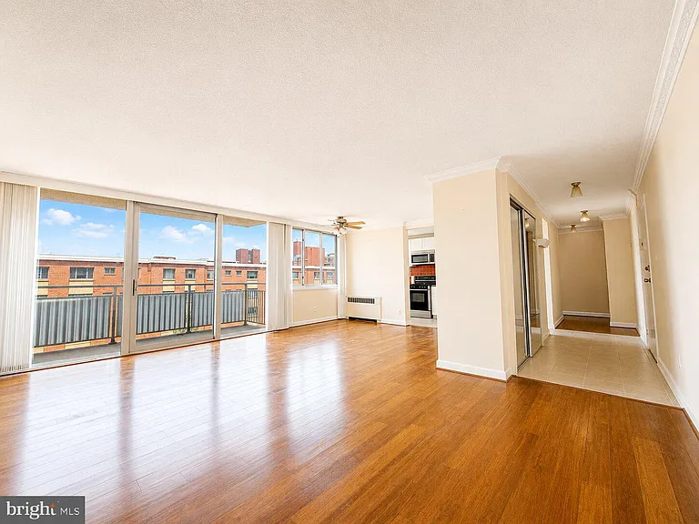 1301 S Arlington Ridge Rd #508 — Photo 3