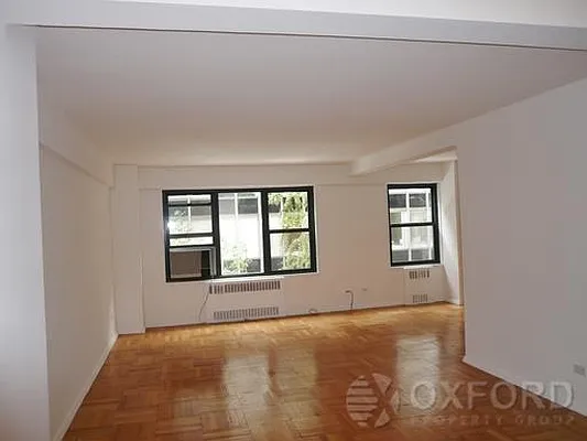 Rented by Oxford Property Group | media 10