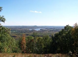 588 Rocky Cove Ln, Denton, NC 27239