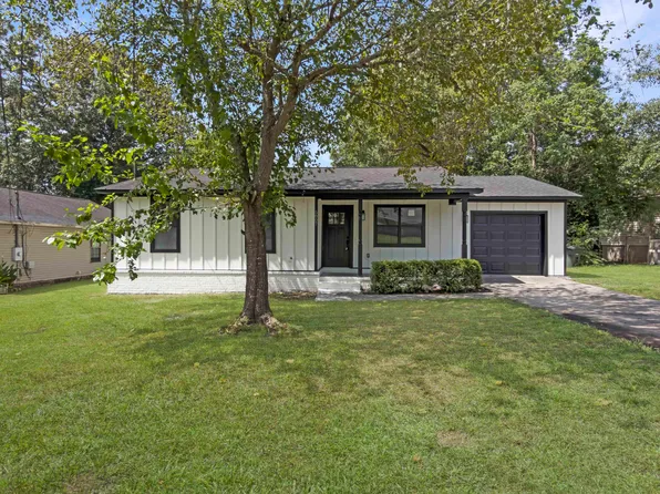 5807 Robinhood Dr, Hanahan, SC 29410