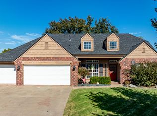 6026 Lake Breeze Rd, Grove, OK 74344