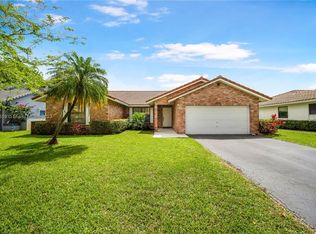 409 NW 107th Ter, Pompano Beach, FL 33071