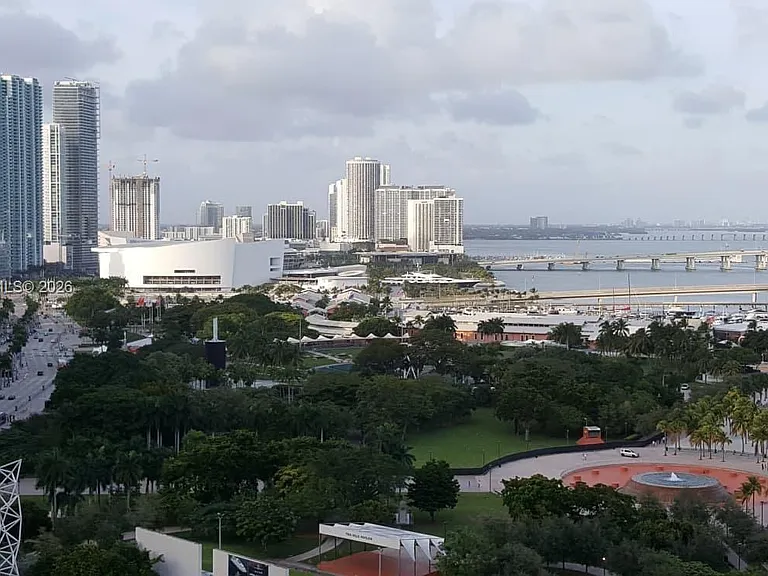 335 Biscayne Blvd #2202 — Photo 11