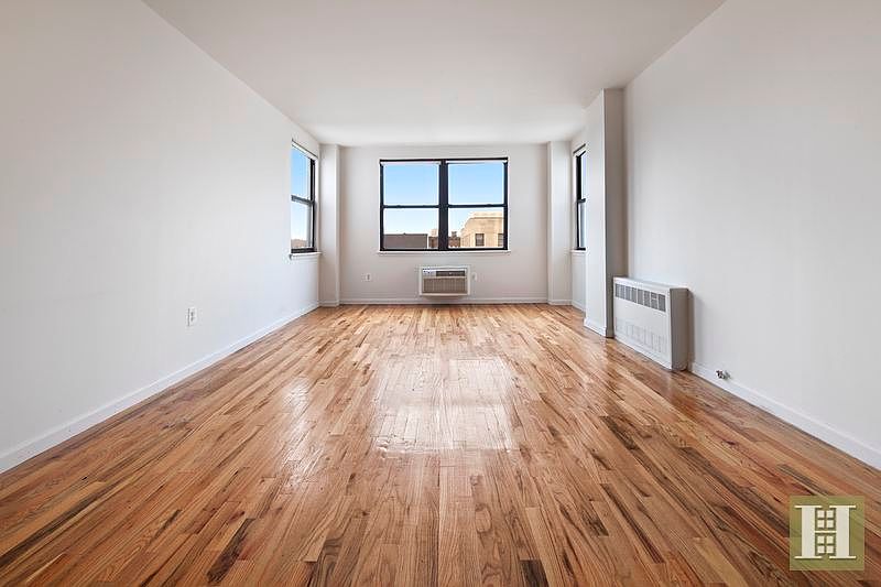 2nd image of 279 W 117th St APT 7J