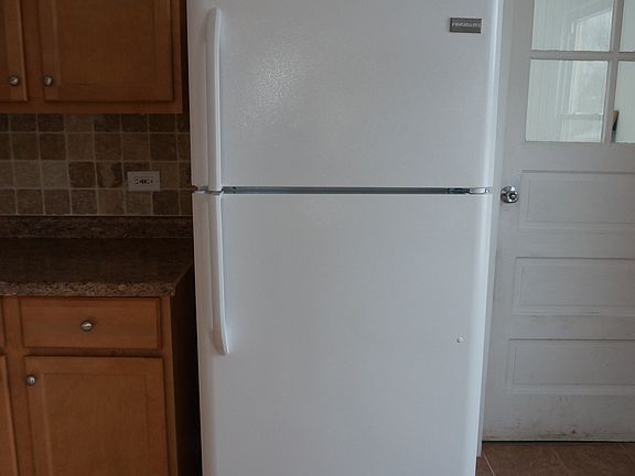 new fridge with icemaker