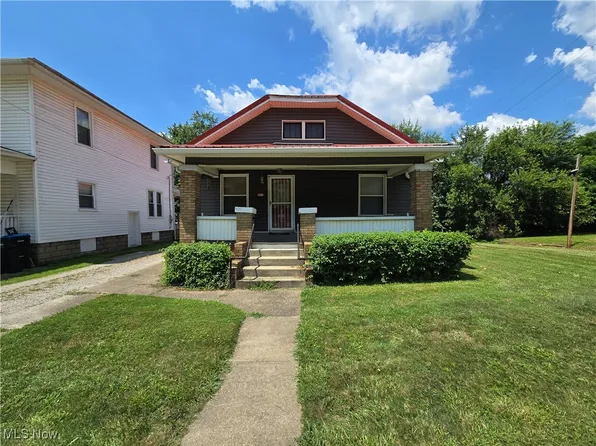 321 Wayne Ave, Zanesville, OH 43701