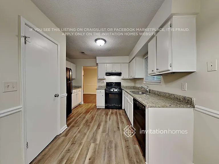 3226 Montheath Ct — Photo 9