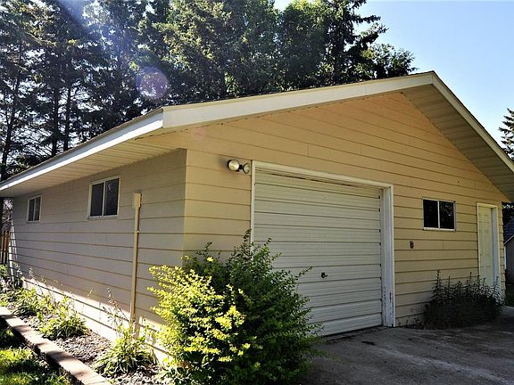 4th image of 503 2nd Ave SE