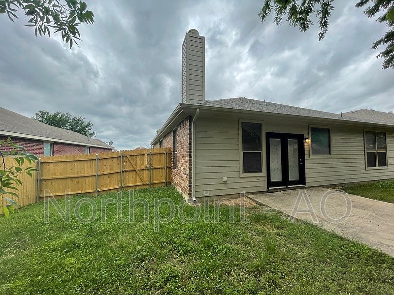 1st image of 7200 Starwood Dr