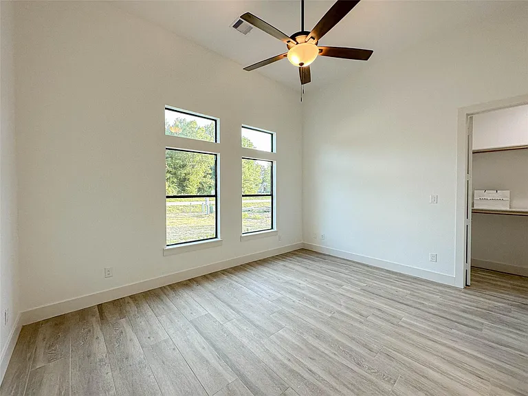 31 Road 6609 — Photo 20