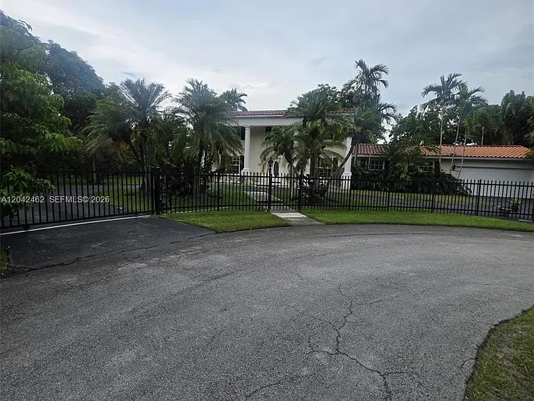 7240 SW 119th St — Photo 25