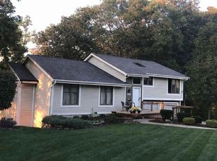 580 Three Rivers Ct, Defiance, OH 43512