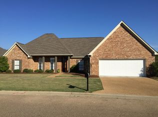 241 Clubview Circle, Pearl, MS 39208