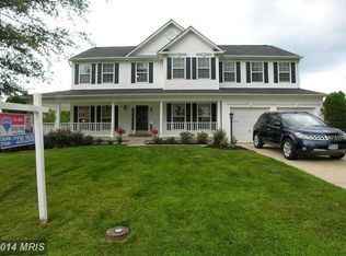 345 Locust Grove Dr, Purcellville, VA 20132