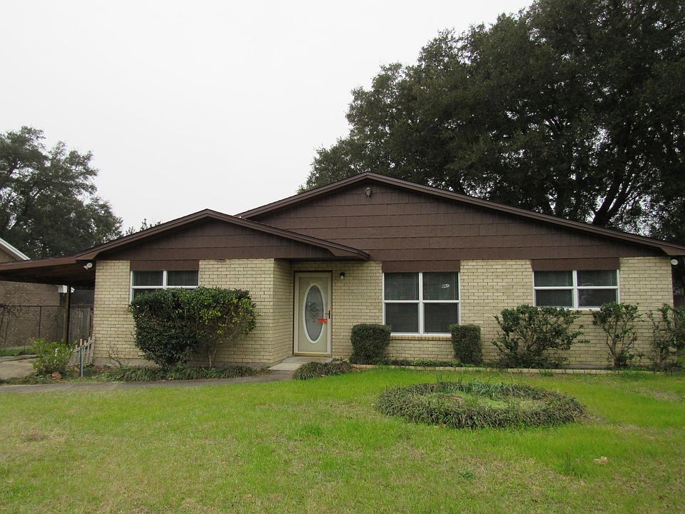 1st image of 7845 Lenora Ct