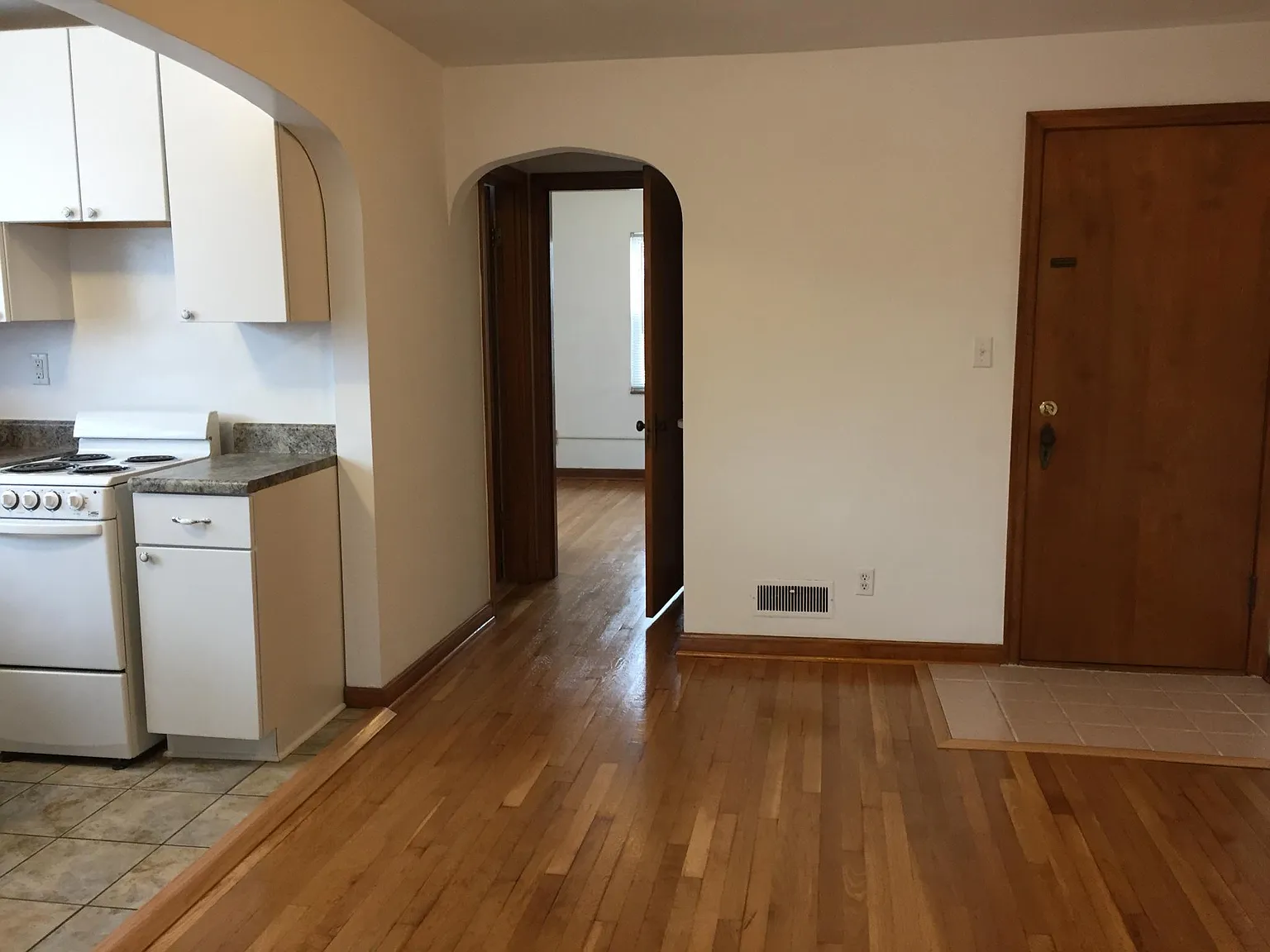 1 bed, 650 sqft, $825 — Photo 1