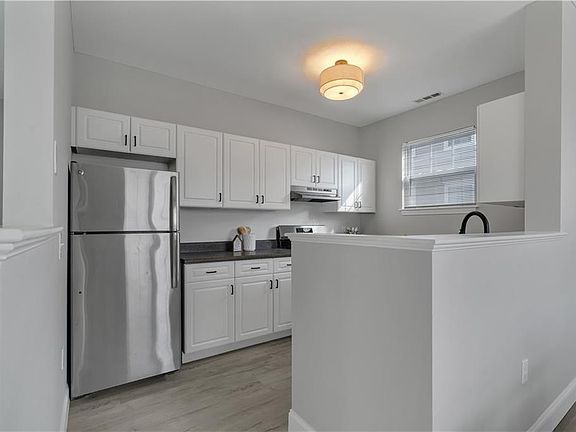 2nd image of 90 Mill St APT 202