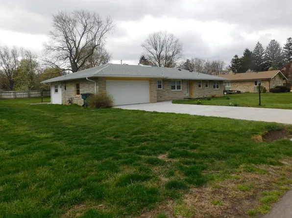 3705 W Pettigrew Dr, Muncie, IN 47304