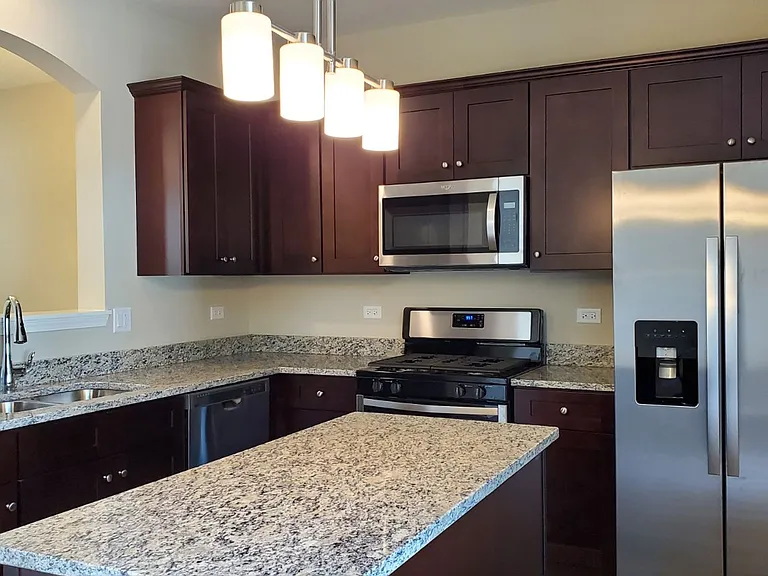 300 Timber Ridge Ct — Photo 6