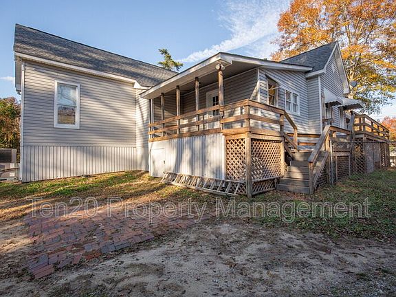 2nd image of 2111 Summerville Rd
