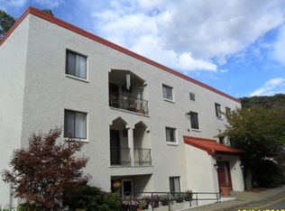 410 Fellsview Ter APT 415, Stoneham, MA 02180