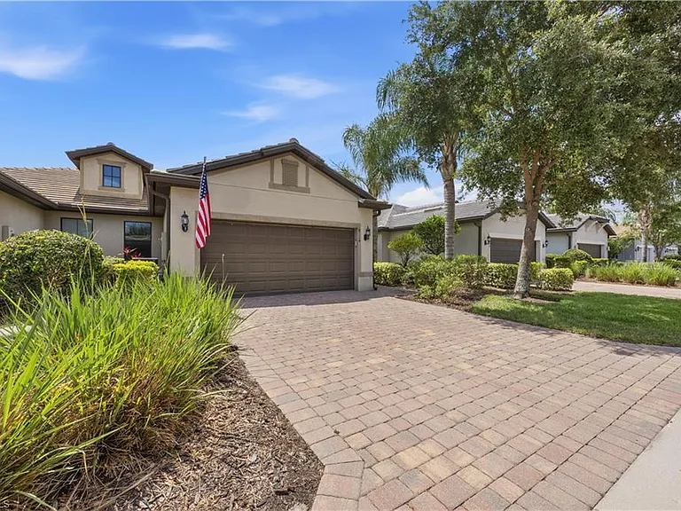8010 Helena Ct — Photo 1
