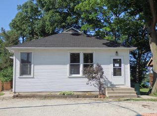 33612 N Gages Lake Dr, Grayslake, IL 60030