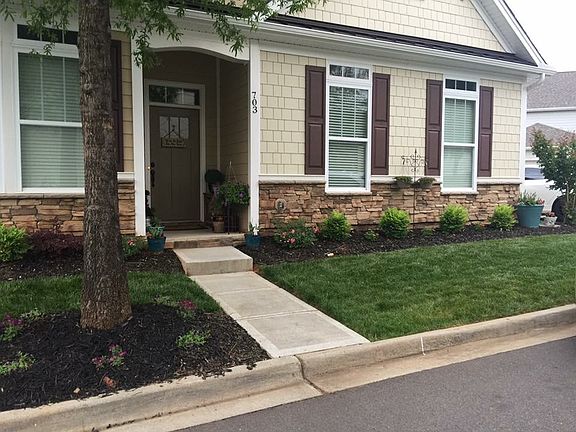 2nd image of 703 Wisteria Ln