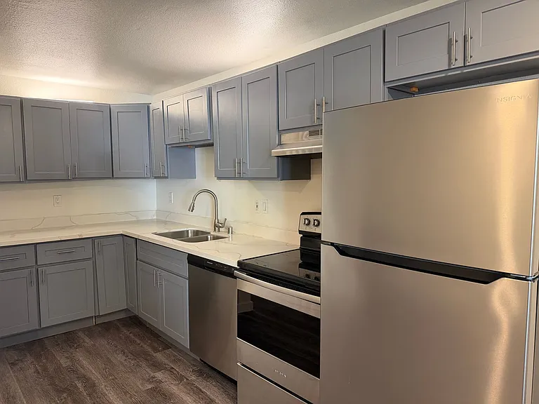 Prestige Townhomes: Stylish 2-Bedroom Living in the Heart of Puyallup — Photo 21