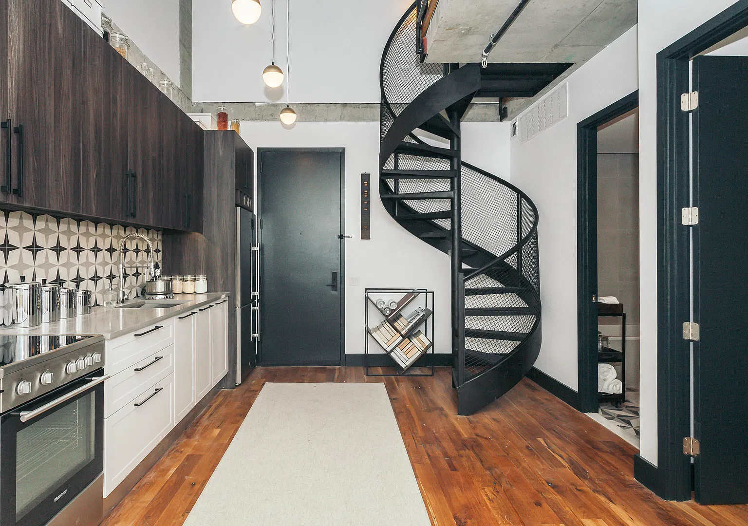 803 Wyckoff Ave — Photo 1
