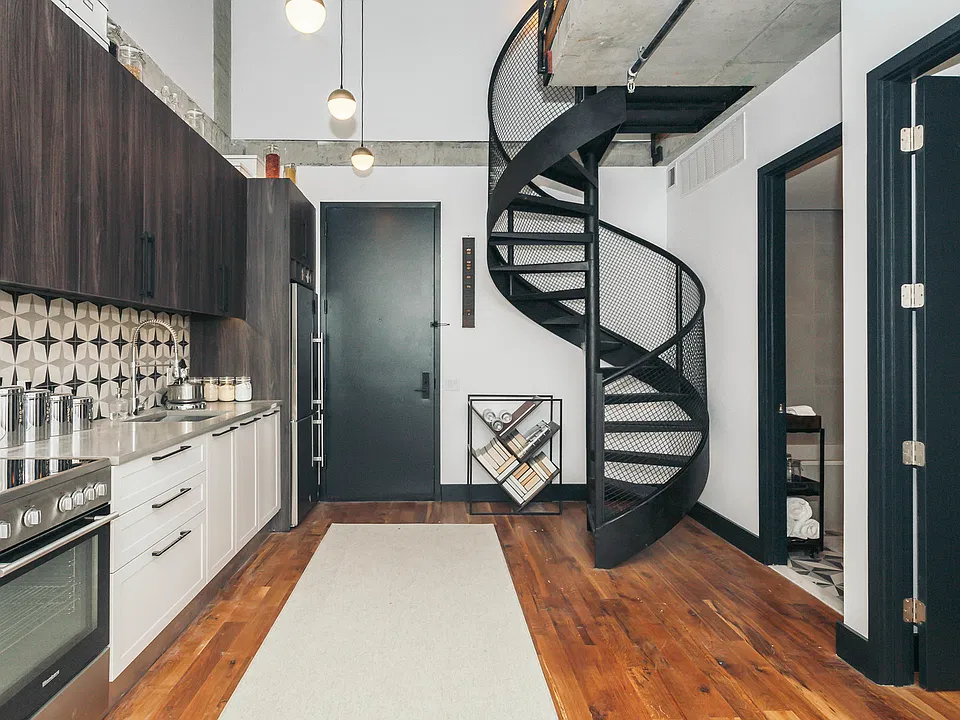 803 Wyckoff Ave #1M