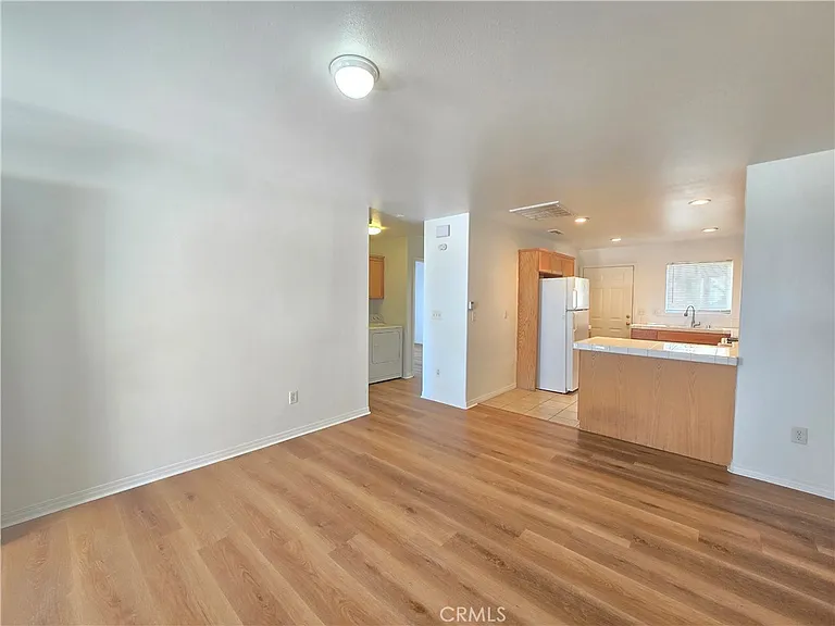 9300 Holly Ave #3 — Photo 2