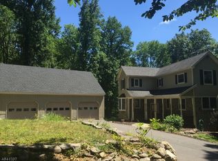 10 Zellers Rd, Long Valley, NJ 07853