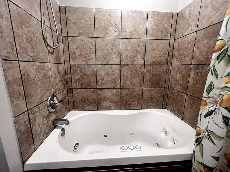 4725 Wildwood Ln — Photo 11