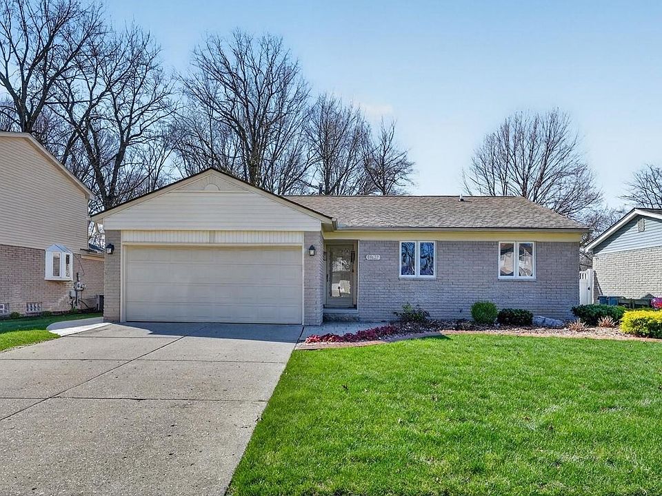 1st image of 39627 Kirkland Dr