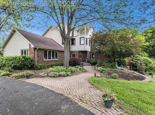 1080 Meadow Crest Dr, Clarkston, MI 48348