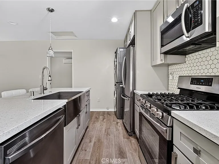 8211 Quartz Ave — Photo 14
