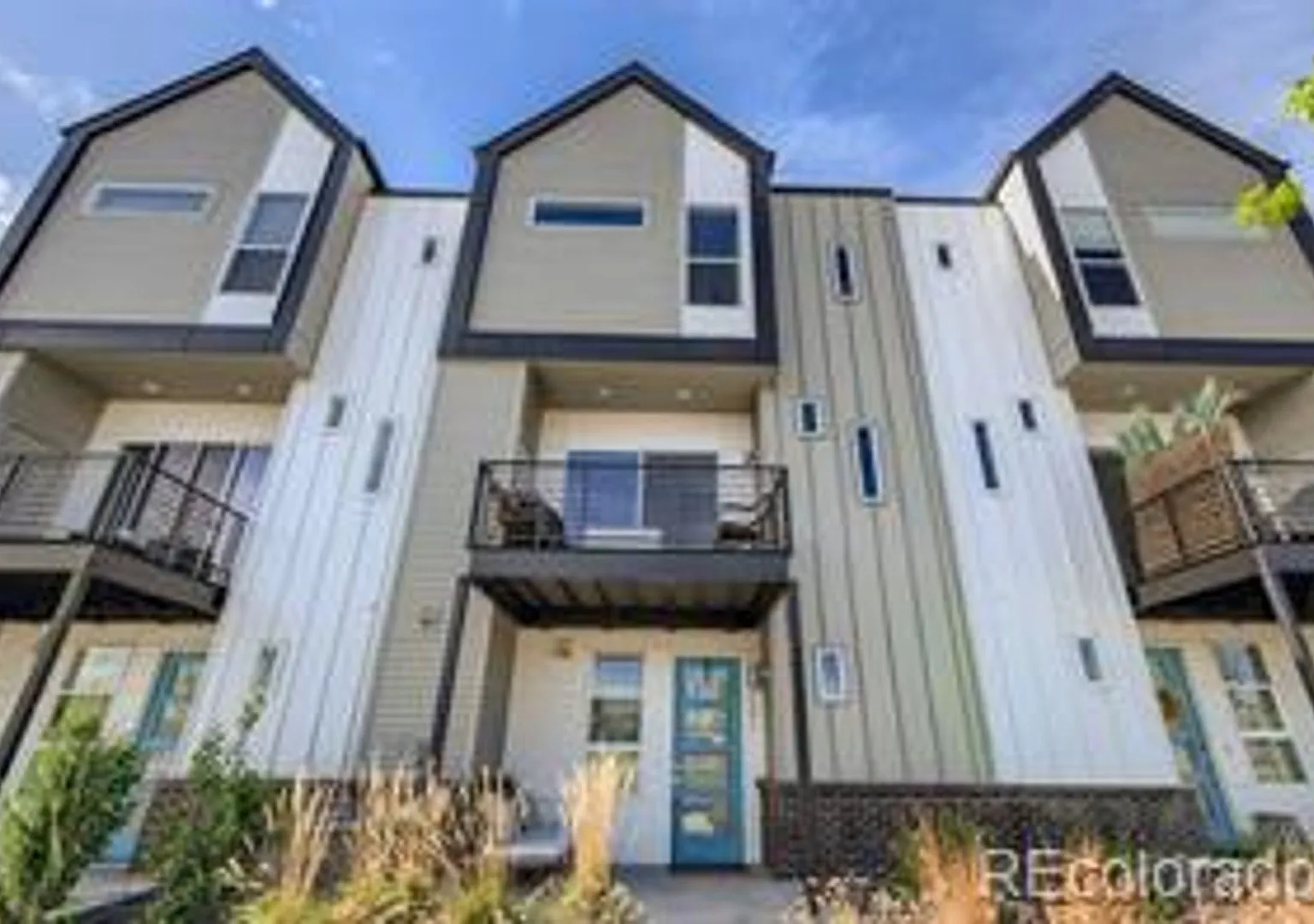 Recently Built Townhome in Hot Midtown! — Photo 1