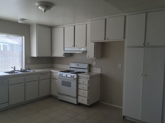 1st image of 8048 Chalet Pl