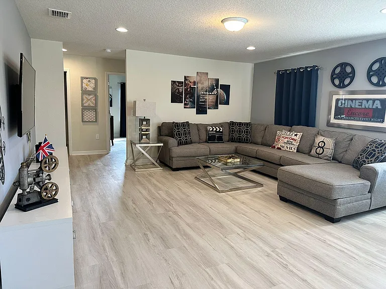 1501 Mumbai Way — Photo 29