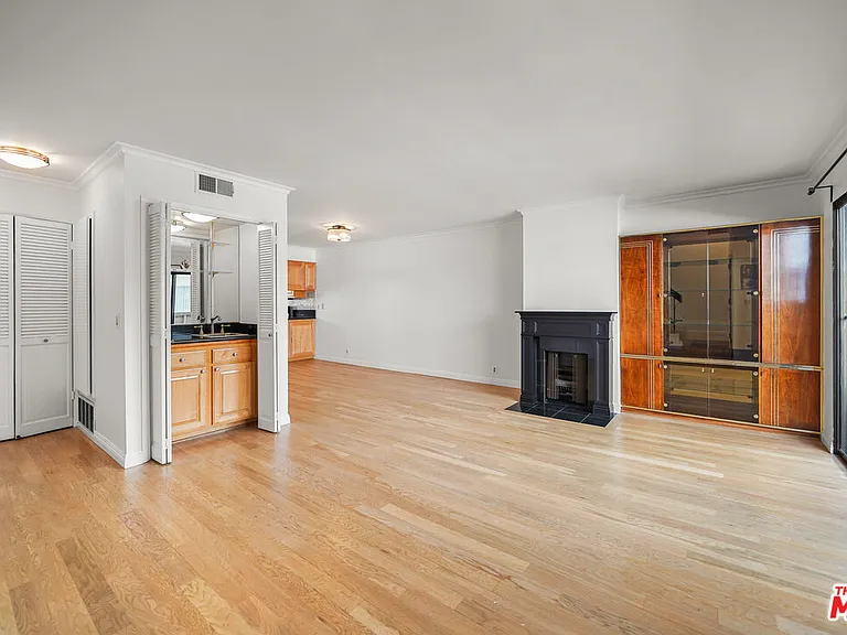 11952 Darlington Ave #3 — Photo 35