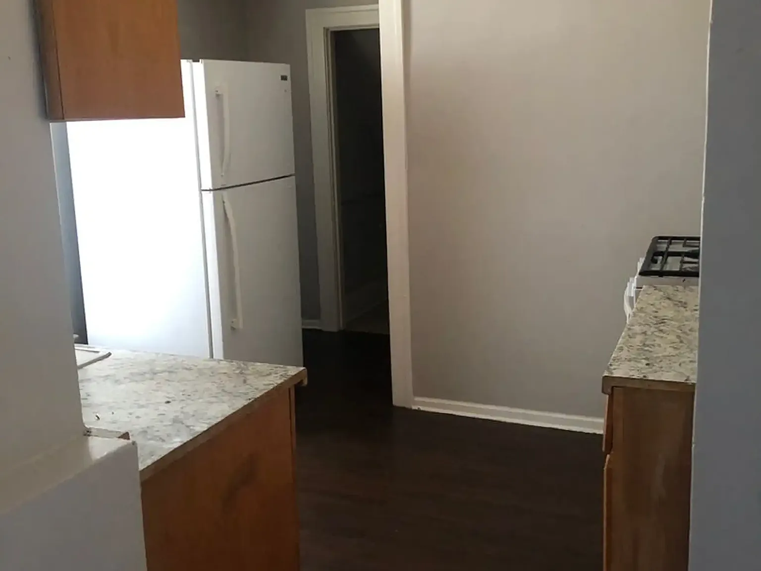 2 bed, 950 sqft, $1,350 — Photo 2