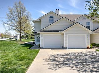 1301 SE Broadway Cir, Lees Summit, MO 64081