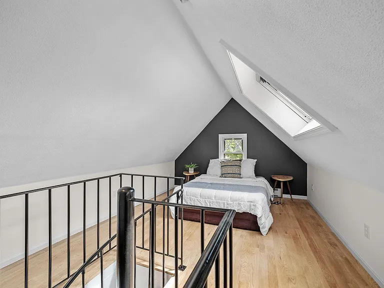 28 Columbus Ave #4 — Photo 10